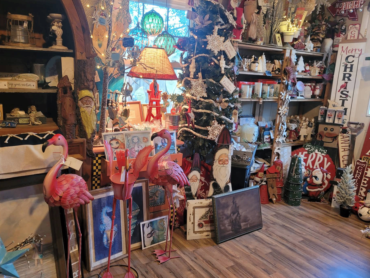Flamingos & Christmas Magic